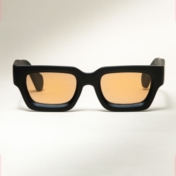 Kính mắt Alien gọng đen mắt vàng